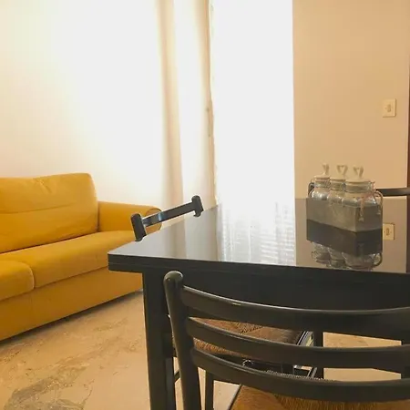 Santa Teresa 15\2 تورينو